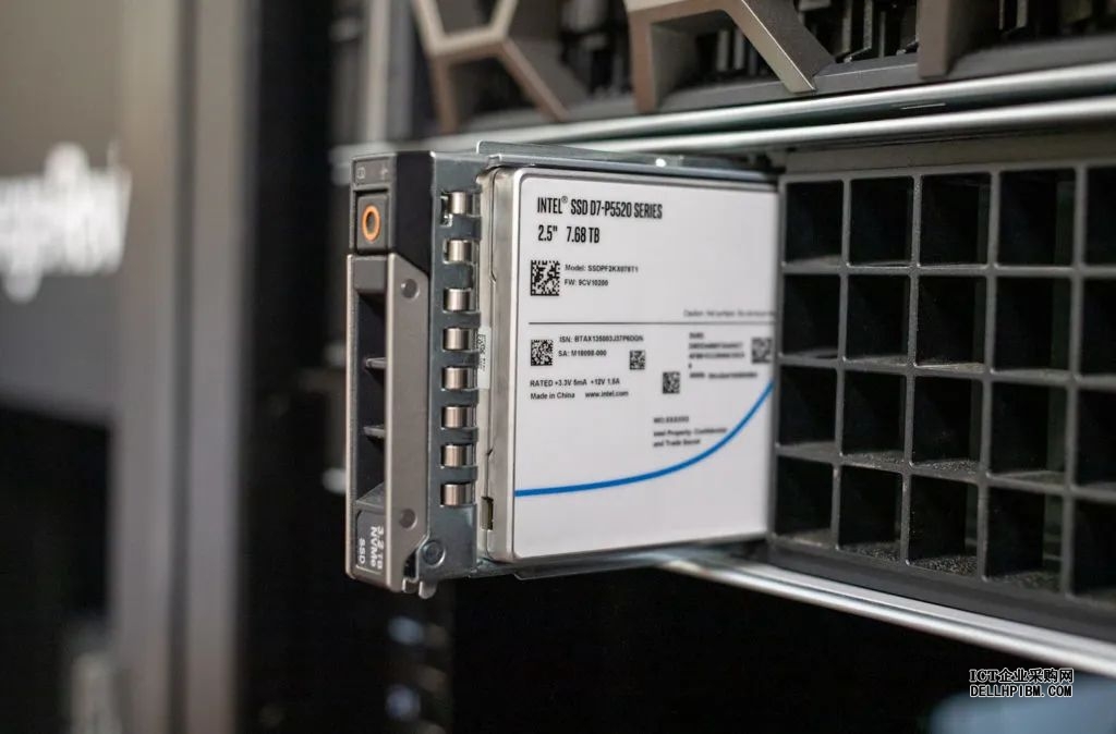 戴尔PowerEdge R760服务器在StorageReview知名评测机构被评为2023最佳奖